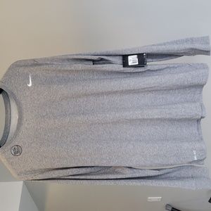 Long Sleeve Men's Nike Tee XXL